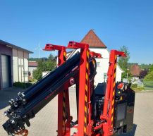 Crane 110 in transport position